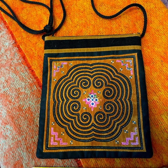 Beautiful Embroidered Black and Brown Fabric Cross Body Bag - Picture 1 of 10